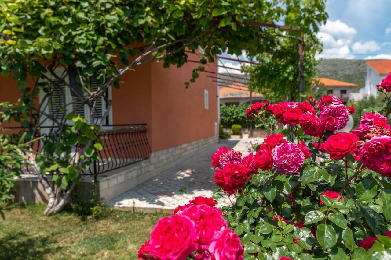 Marinella Apartment Трогир Екстериор снимка