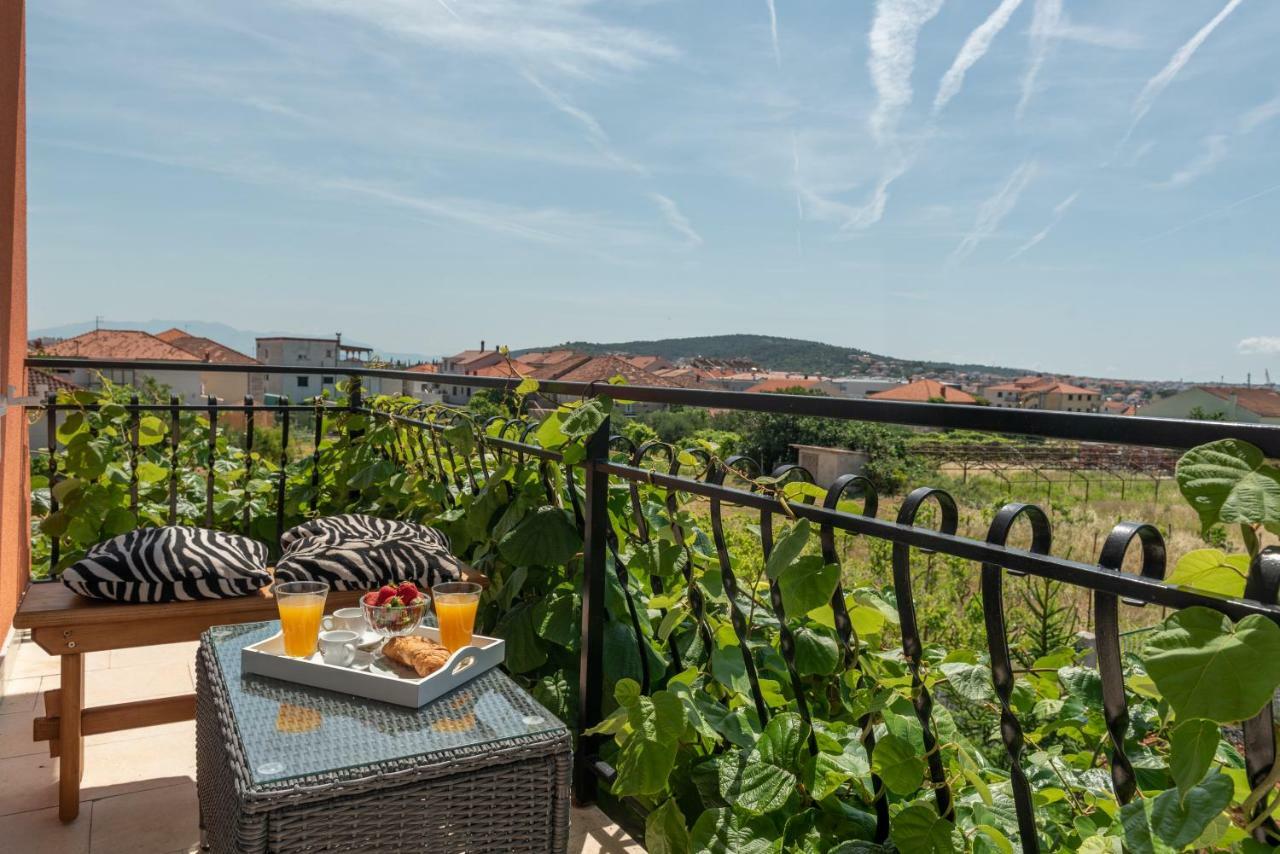 Marinella Apartment Трогир Екстериор снимка